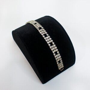 Vintage Signed‎ Garne Jewelry Bracelet Rhinestone Bling Prong Fold Clasp 7"